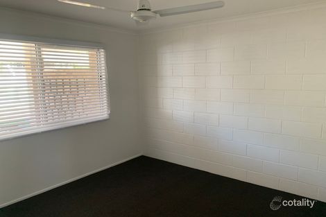 Property photo of 2/13 Osprey Close Slade Point QLD 4740