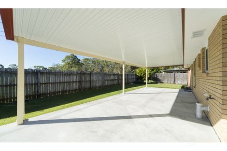 2/7 Jannie Ct, Labrador, QLD 4215