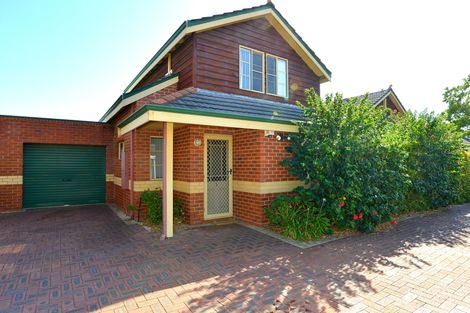 2/25 Heaton Rd, Yokine, WA 6060