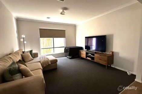 Property photo of 8 Abacot Street Clyde North VIC 3978