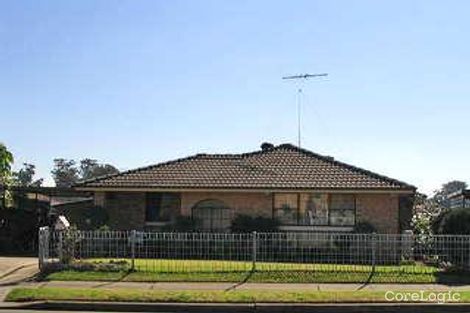 14 Sunny Pl, St Johns Park, NSW 2176