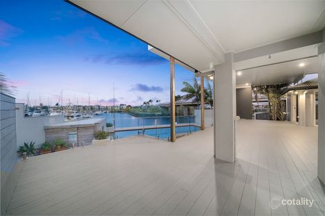 Property photo of 15 Heritage Court Newport QLD 4020
