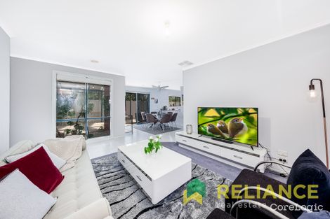 Property photo of 22 Broadhurst Way Caroline Springs VIC 3023