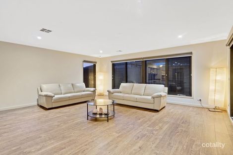 Property photo of 4 Grandstand Crescent Clyde North VIC 3978