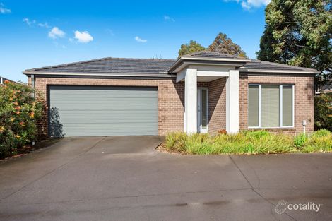 Property photo of 2/30 Golf Links Road Berwick VIC 3806