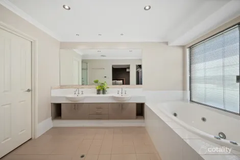 Property photo of 84 Broadway Boulevard Piara Waters WA 6112