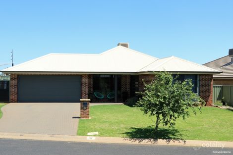 Property photo of 8 Mossgiel Close Parkes NSW 2870