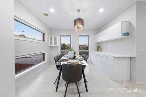 Property photo of 34 Como Avenue Burnside Heights VIC 3023