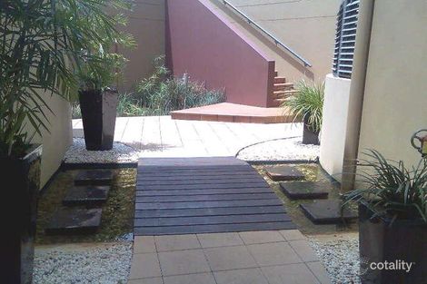 Property photo of 25/68 Beeston Street Teneriffe QLD 4005