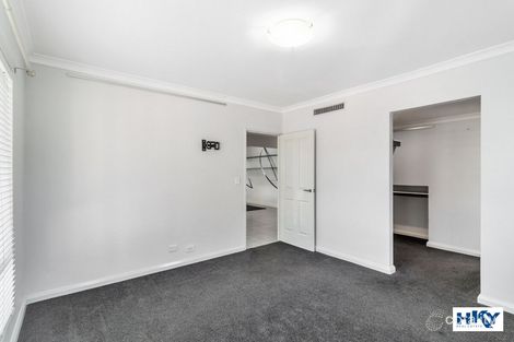 Property photo of 19 Harman Place Aveley WA 6069