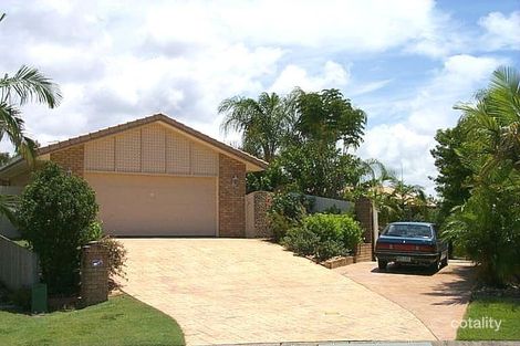 Property photo of 8 Bunker Court Arundel QLD 4214