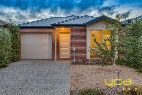 2/98 Walls Rd, Werribee, VIC 3030