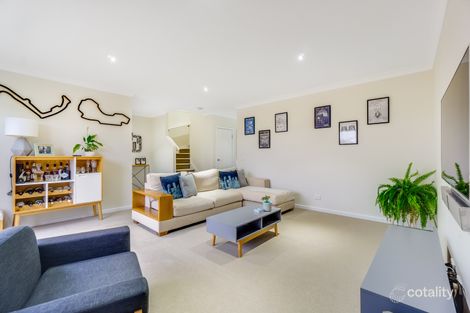 Property photo of 3 Bohr Walk Fraser Rise VIC 3336