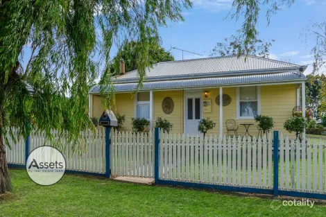 7 Heckfield St, Macarthur, VIC 3286