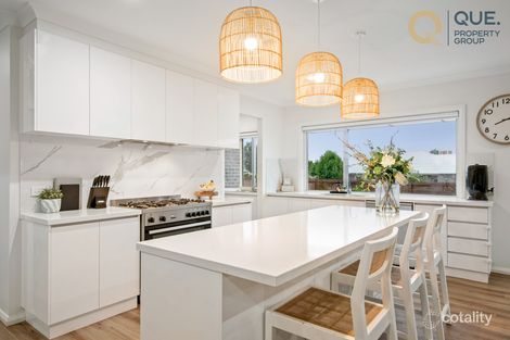 Property photo of 2 Coverdale Drive Wodonga VIC 3690