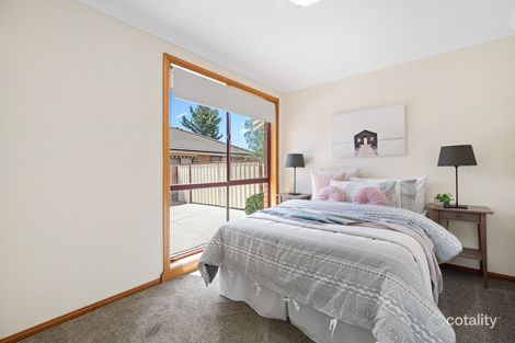 Property photo of 35 Karinya Close Werribee VIC 3030