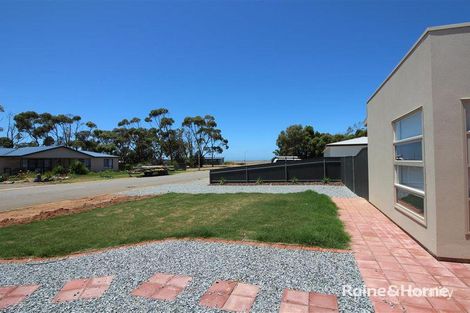 Property photo of 9 Benjamin Road Poonindie SA 5607