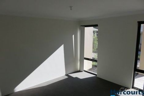 Property photo of 5/6 Strelitzia Avenue Forrestfield WA 6058