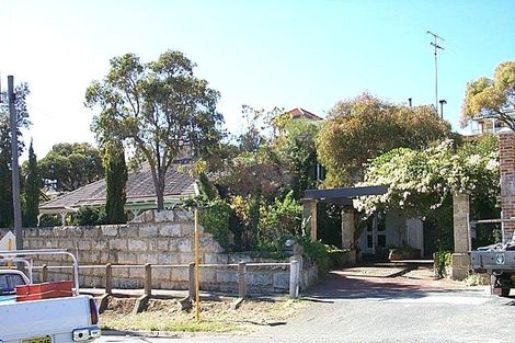 Property photo of 20 Angwin Street East Fremantle WA 6158