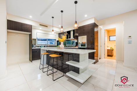 Property photo of 7 Berndt Way Coombs ACT 2611