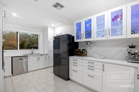 Property photo of 34 Dempster Road Karrinyup WA 6018