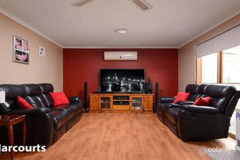 Property photo of 41 Tyntynder Drive Carrum Downs VIC 3201