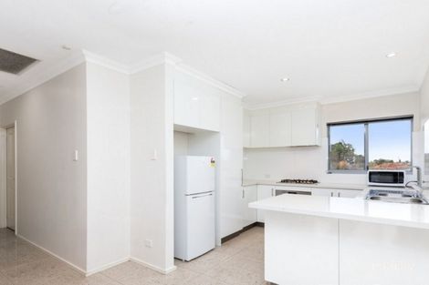 Property photo of 4/351 Sevenoaks Street Cannington WA 6107
