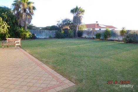 Property photo of 22 Dartmouth Circle Quinns Rocks WA 6030