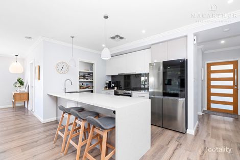 Property photo of 18 Chang Avenue Lloyd NSW 2650