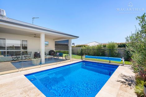 Property photo of 18 Chang Avenue Lloyd NSW 2650
