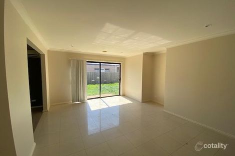 Property photo of 18 Stable Drive Truganina VIC 3029