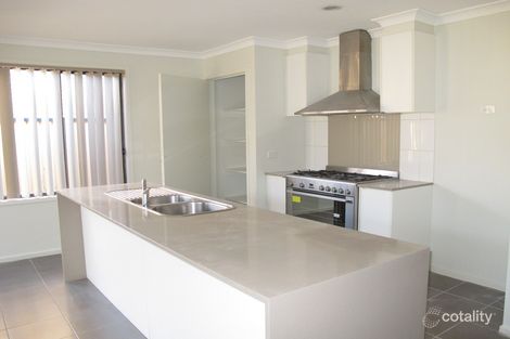 Property photo of 47 Manny Paul Circuit Burnside Heights VIC 3023