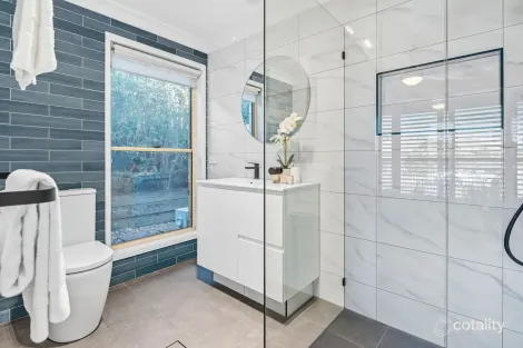 Property photo of 3 Linthorpe Court Capalaba QLD 4157