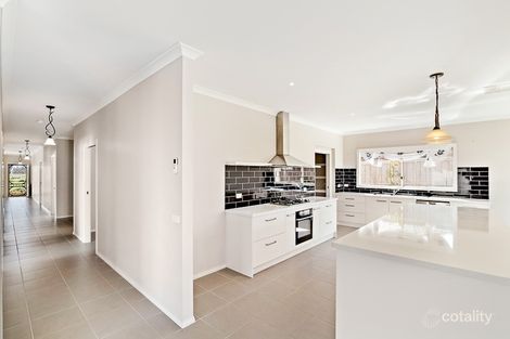 Property photo of 37 Ballam Way Doreen VIC 3754