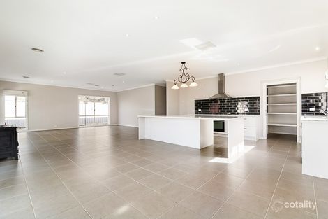 Property photo of 37 Ballam Way Doreen VIC 3754