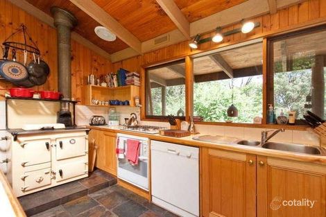 Property photo of 15 Pine Avenue Red Hill South VIC 3937