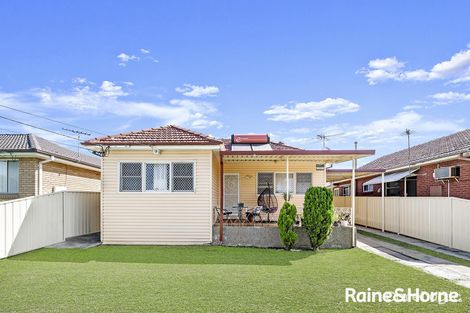 Property photo of 19 Chatsworth Street Fairfield NSW 2165