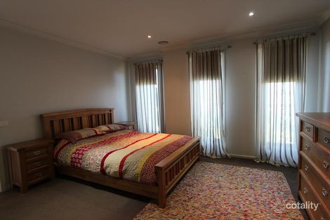 Property photo of 26 Pegasus Road Cranbourne West VIC 3977