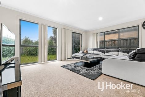 Property photo of 7/7 Syme Road Pakenham VIC 3810