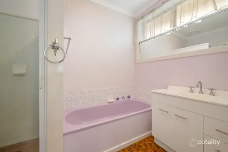 Property photo of 31 Kennington Road Rosebud VIC 3939