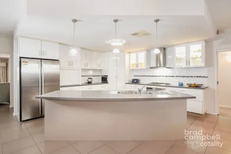 Property photo of 10 Nillahcootie Crescent Kialla VIC 3631