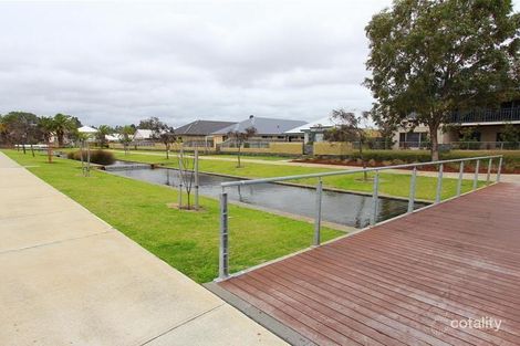 Property photo of 8 Fulbrooke Loop Canning Vale WA 6155