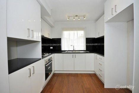 Property photo of 15 Dillwynia Place Meadow Heights VIC 3048