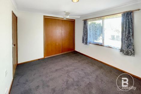Property photo of 10 Owen Court Sebastopol VIC 3356