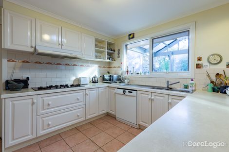 Property photo of 3 Ruby Place Berwick VIC 3806