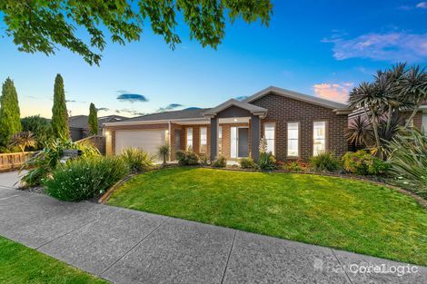 Property photo of 93 Skyline Way Berwick VIC 3806