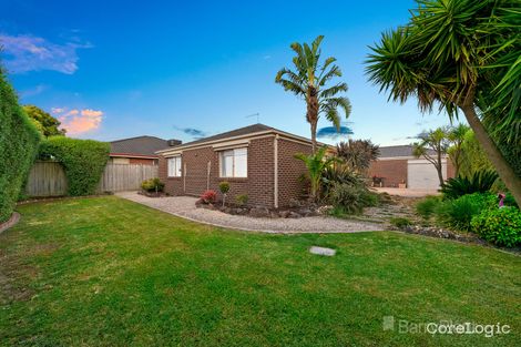 Property photo of 93 Skyline Way Berwick VIC 3806