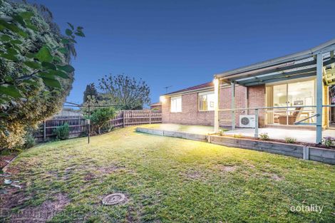 Property photo of 10 Jenna Close Greensborough VIC 3088