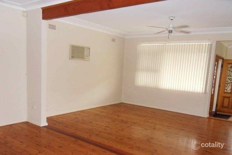 Property photo of 28 Lakelands Drive Dapto NSW 2530