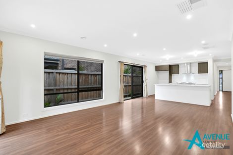 Property photo of 33 Grassbird Drive Point Cook VIC 3030
